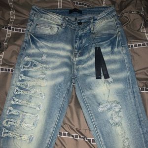 Mens blue jeans Amiri size 30 runs a lil big maybe 32 never worn